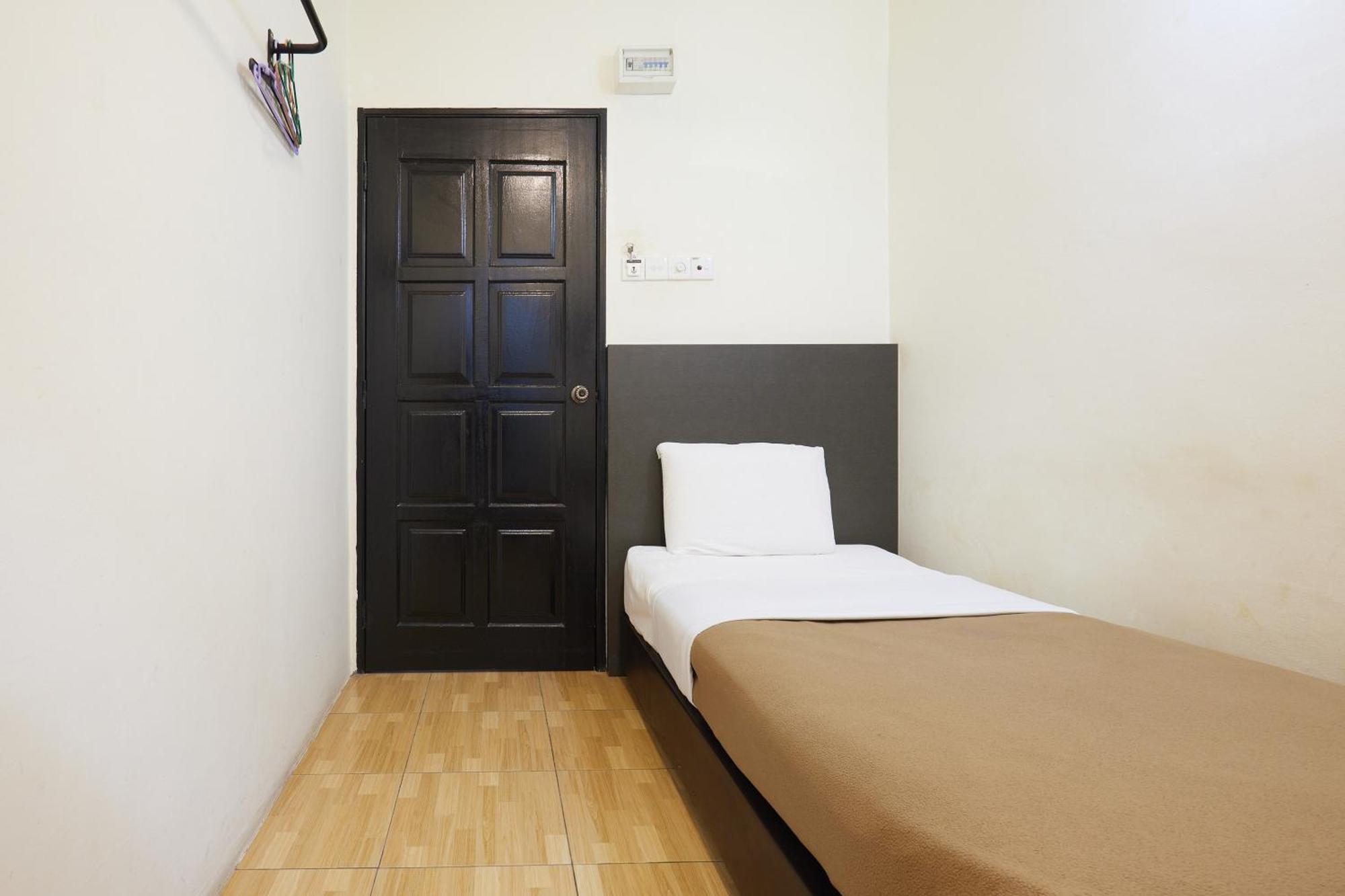 Uncle Guesthouse Kuala Terengganu Exterior photo