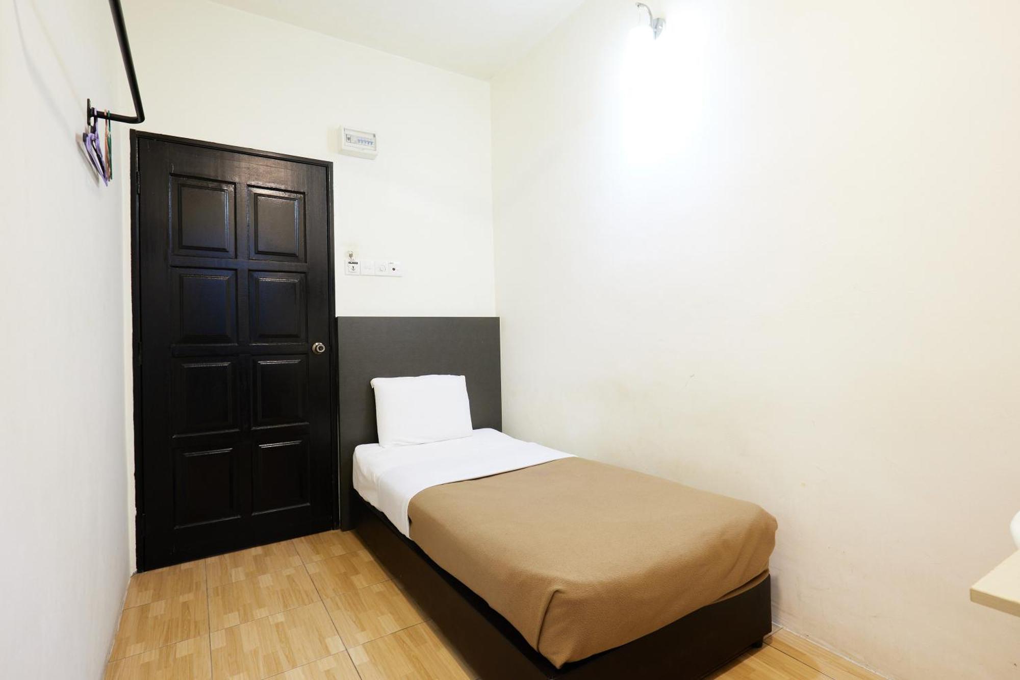 Uncle Guesthouse Kuala Terengganu Exterior photo