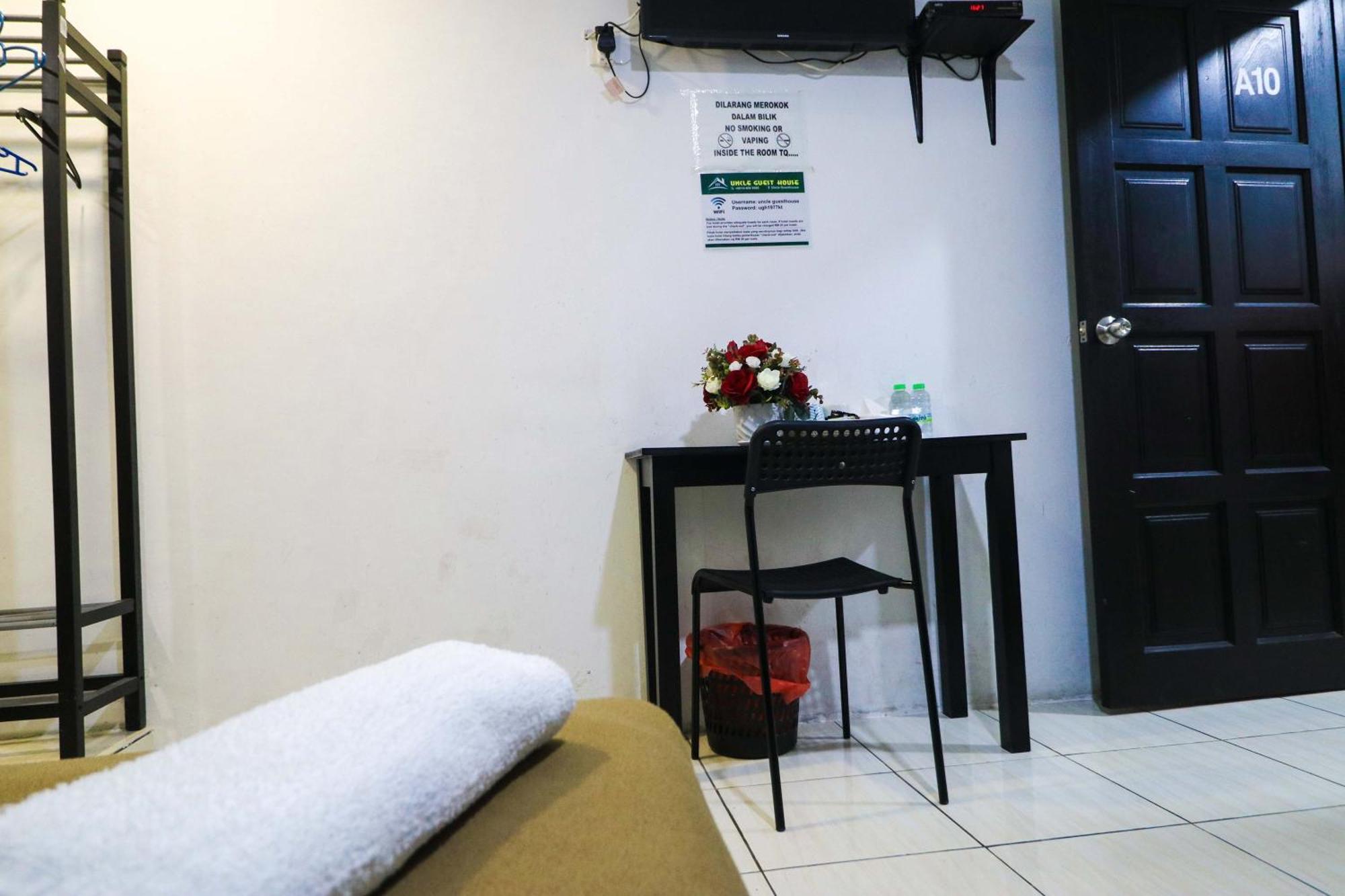Uncle Guesthouse Kuala Terengganu Exterior photo